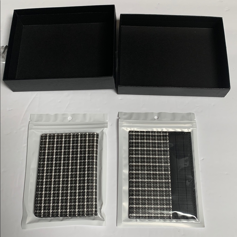 Amazing Black and White Houndstooth Card Holders